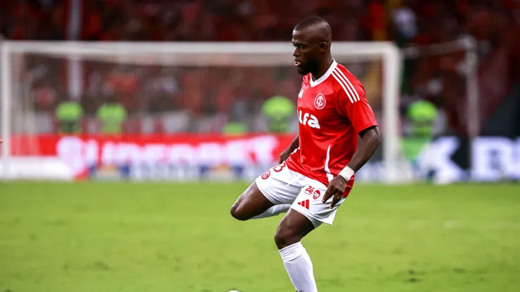 Enner Valencia jogador do Internacional durante partida contra o Cruzeiro no estadio Beira-Rio pelo campeonato Brasileiro A 2025.
