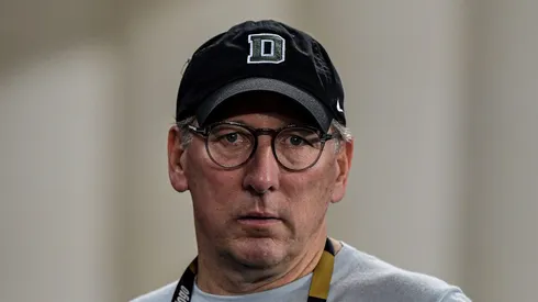 Textor negocia saída de Serafim do Botafogo.