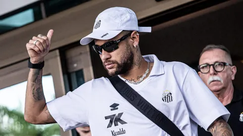 Neymar a caminho de jogo pelo Peixe. Foto: Raul Baretta/ Santos FC