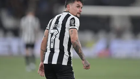Artur, jogador do Botafogo