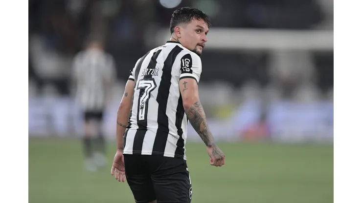 Artur, jogador do Botafogo
