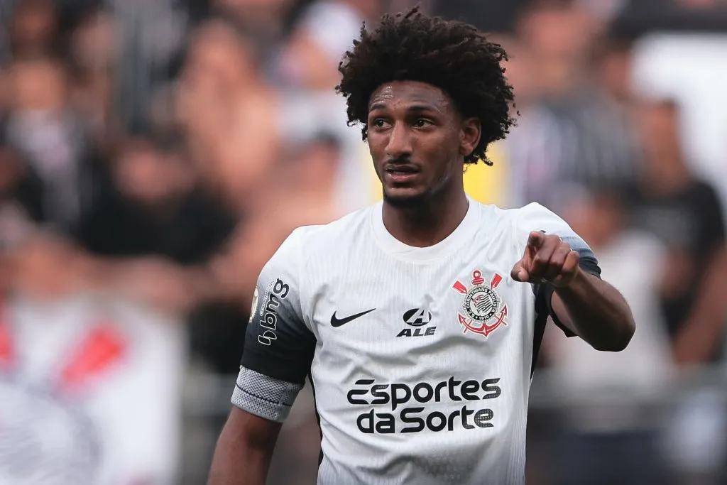 SP – SAO PAULO – 01/09/2024 – BRASILEIRO A 2024, CORINTHIANS X FLAMENGO – Talles Magno jogador do Corinthians durante partida contra o Flamengo no estadio Arena Corinthians pelo campeonato Brasileiro A 2024. Foto: Ettore Chiereguini/AGIF
