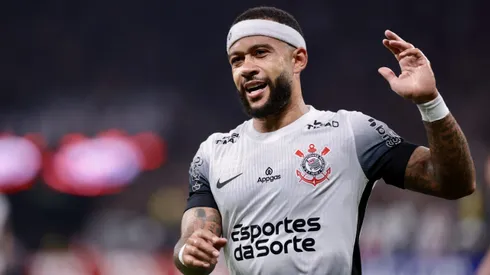 Memphis Depay jogador do Corinthians durante partida contra o Universidad Central no estadio Arena Corinthians pelo campeonato Copa Libertadores 2025.
