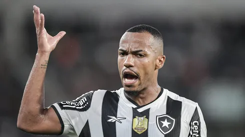 Marlon Freitas vive bom momento no Botafogo.