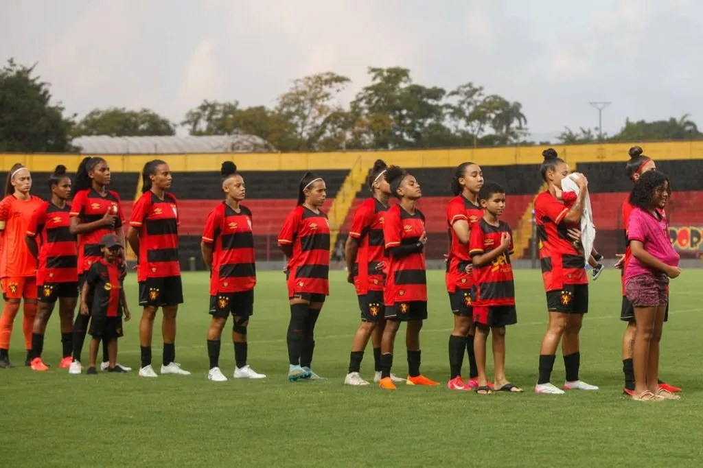 Elenco do Sport que disputa o Brasileirão Feminino (Reprodução/Sandy James/Sport)