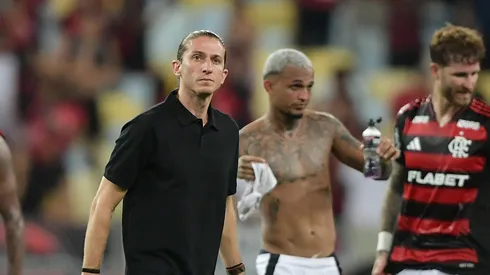 Filipe Luís técnico do Flamengo durante partida contra o Deportivo Táchira no estádio Maracanã pelo campeonato Copa Libertadores 2025. Foto: Thiago Ribeiro/AGIF