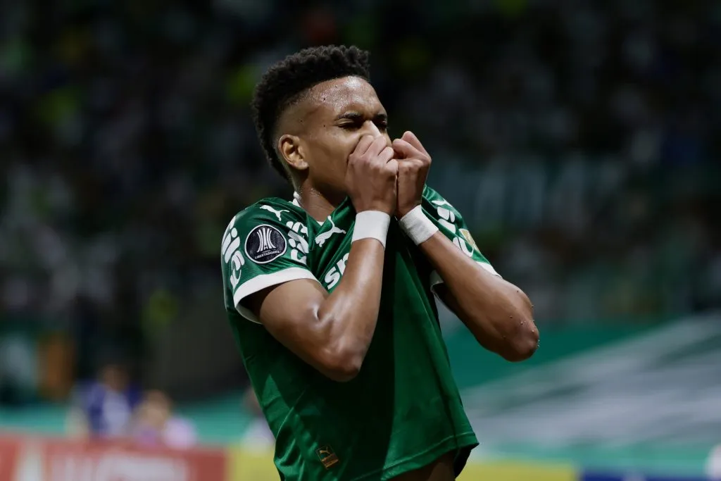 SP – SAO PAULO – 28/05/2025 – COPA LIBERTADORES 2025, PALMEIRAS X SPORTING CRISTAL – Estevao jogador do Palmeiras comemora seu gol durante partida contra o Sporting Cristal no estadio Arena Allianz Parque pelo campeonato Copa Libertadores 2025. Foto: Marcello Zambrana/AGIF