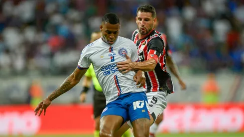 Jean Lucas jogador do Bahia durante partida contra o São Paulo no estádio Fonte Nova pelo campeonato Brasileiro A 2024. Foto: Jhony Pinho/AGIF