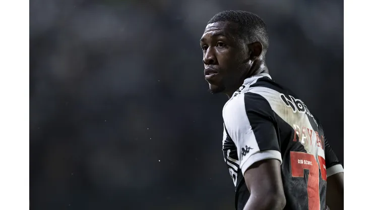 Rayan, jogador do Vasco