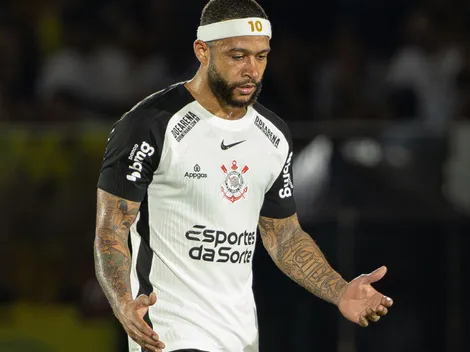 Comentarista do SBT expõe decadência de Depay no Corinthians