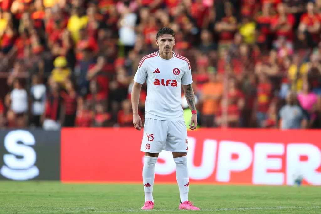 PE – RECIFE – 25/05/2025 – BRASILEIRO A 2025, SPORT X INTERNACIONAL – Bernabei jogador do Internacional durante a partida entre Sport e Internacional no Estadio da Ilha do Retiro em Recife (PE), pelo campeonato brasileiro Serie A. Foto: Marlon Costa/AGIF