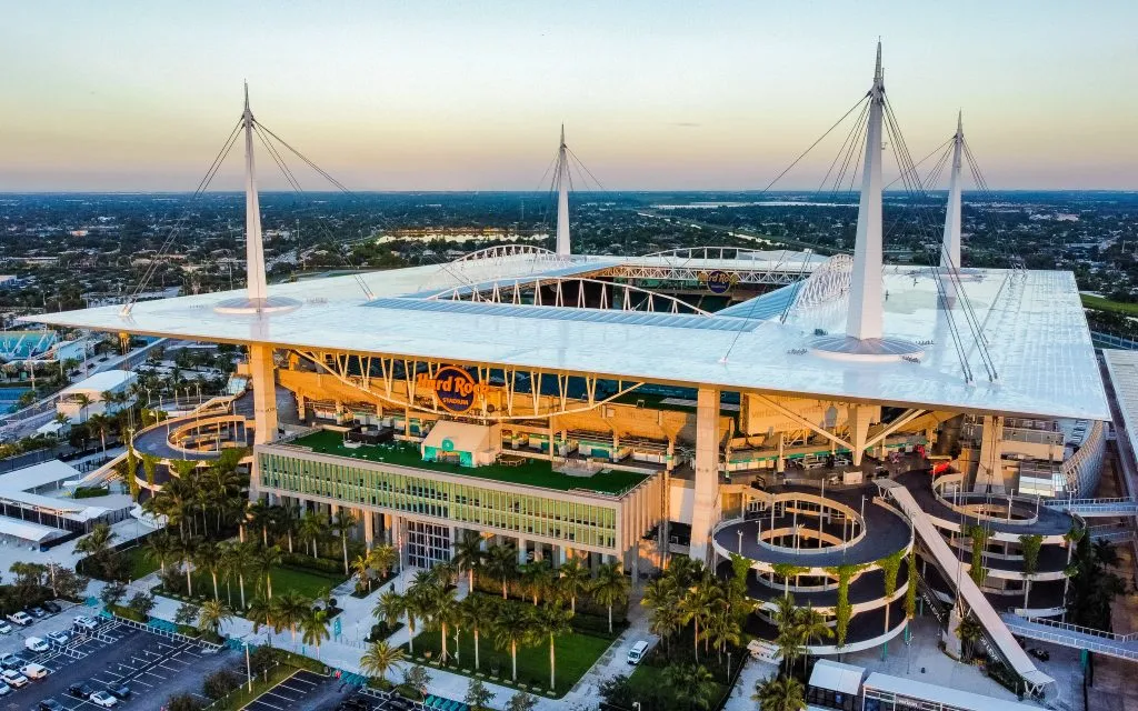 Vista geral do Hard Rock Stadium em 21 de setembro de 2023 em Miami Gardens, Flórida. (Foto de Carmen Mandato/Getty Images)