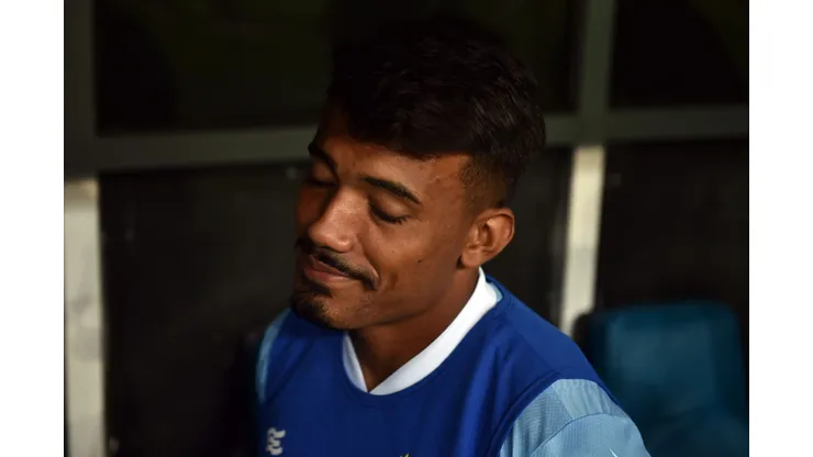 Vinicius Mingotti durante confronto entre Bahia e Vasco no Brasileirão 2023.