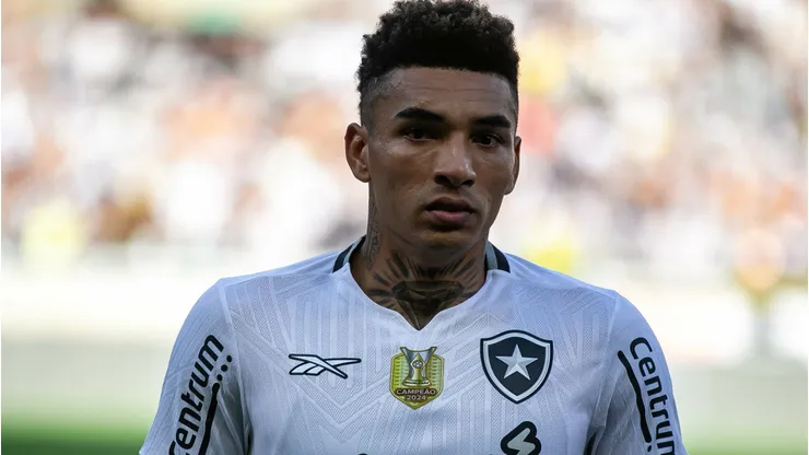 - Igor Jesus jogador do Botafogo