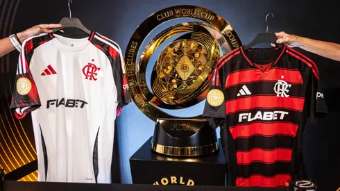 Troféu Super Mundial em tour na Gávea. Foto: Hermes de Paula / Flamengo