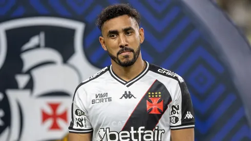 Payet durante confronto contra o Ceará no Brasileirão 2025.