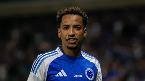 MG – BELO HORIZONTE – 18/05/2025 – BRASILEIRO A 2025, CRUZEIRO X ATLETICO-MG – Matheus Pereira jogador do Cruzeiro durante partida contra o Atletico-MG no estadio Mineirao pelo campeonato Brasileiro A 2025. Foto: Fernando Moreno/AGIF