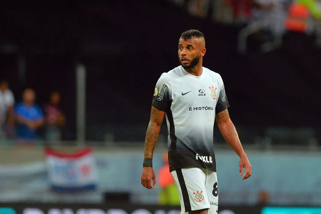 Alex Santana interessa ao Grêmio – Foto: Walmir Cirne/AGIF.