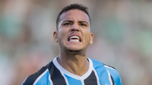 Gustavo Martins virou assunto no Botafogo.