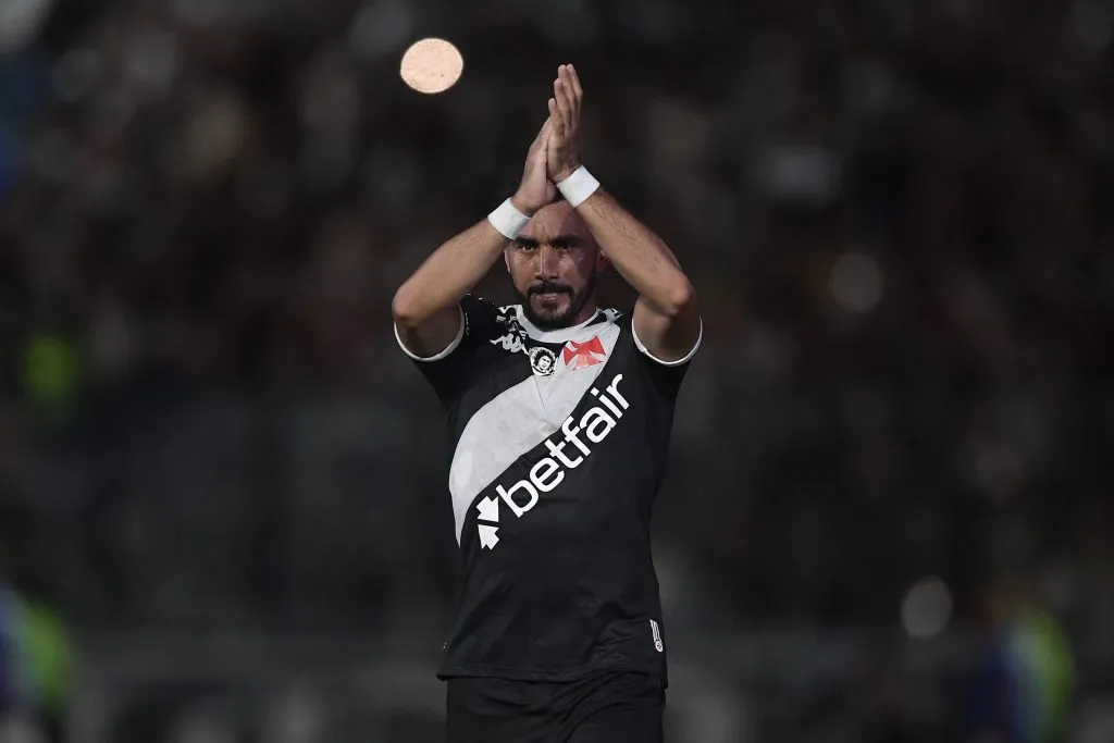 Payet jogador do Vasco durante partida contra o Sport pelo campeonato Brasileiro A 2025. Foto: Thiago Ribeiro/AGIF