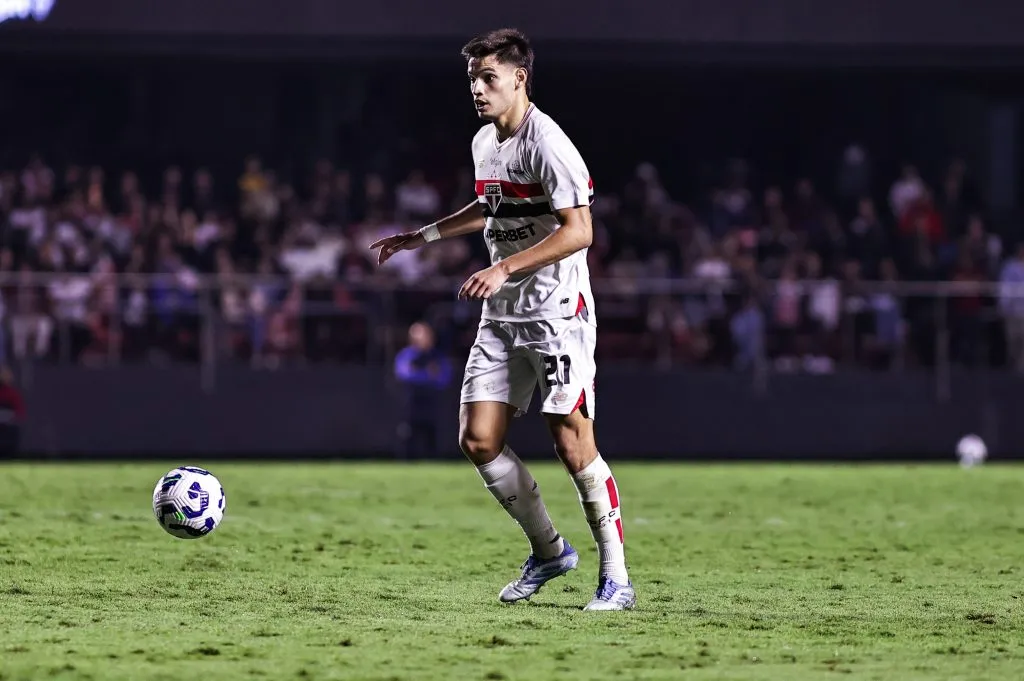 Bobadilla durante partida contra o Fortaleza no Campeonato Brasileiro de 2025. Foto: Fabio Giannelli/AGIF