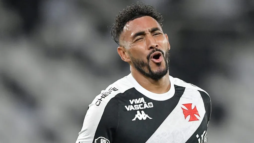 Payet em partida pelo Vasco. Foto: Thiago Ribeiro/AGIF