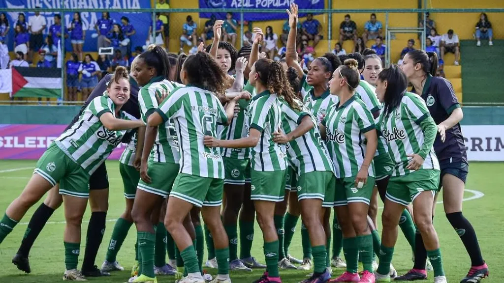 Jogadoras do elenco do Juventude (Reprodução/Leonardo Bidese/ECJ)