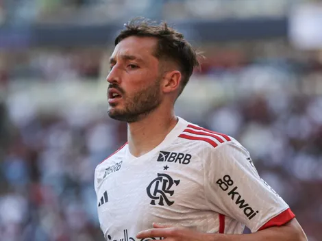 Retorno de Viña deve fazer Flamengo negociar mais uma saída