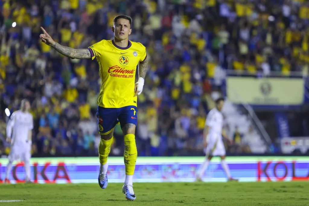 MEXICO CITY, MEXICO – MARCH 29: Paul Brian Rodriguez of America celebrates after scoring the team’s second goal during the 13th round match between America and Tigres UANL as part of the Torneo Clausura 2025 Liga MX at Estadio Ciudad de los Deportes on March 29, 2025 in Mexico City, Mexico. (Photo by Agustin Cuevas/Getty Images)