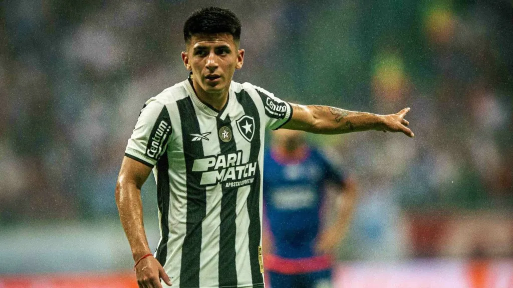 Almada deve ficar no Lyon (Imagem: Jhony Pinho/AGIF)