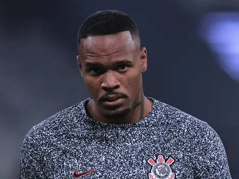 Carlos Miguel 'disparada' sobre ter trocado o Corinthians pelo Forest