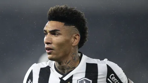 Igor Jesus deixará o Botafogo.