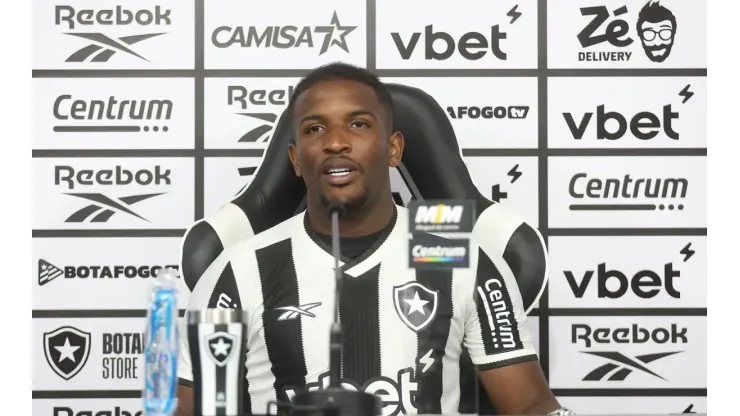 © Vítor Silva/Botafogo.Elias Manoel em sua apresentação