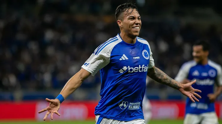 Kaio Jorge jogador do Cruzeiro comemora seu gol durante partida contra o Vila Nova-GO no estadio Mineirao pelo campeonato Copa Do Brasil 2025.