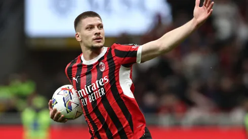 MILAN, ITALY – APRIL 05: Luka Jovic of AC Milan celebrates after scoring their team's secon goal during the Serie A match between AC Milan and ACF Fiorentina at Stadio Giuseppe Meazza on April 05, 2025 in Milan, Italy. (Photo by Marco Luzzani/Getty Images)