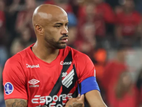 Thiago Heleno faz revelações sobre saída do Athletico