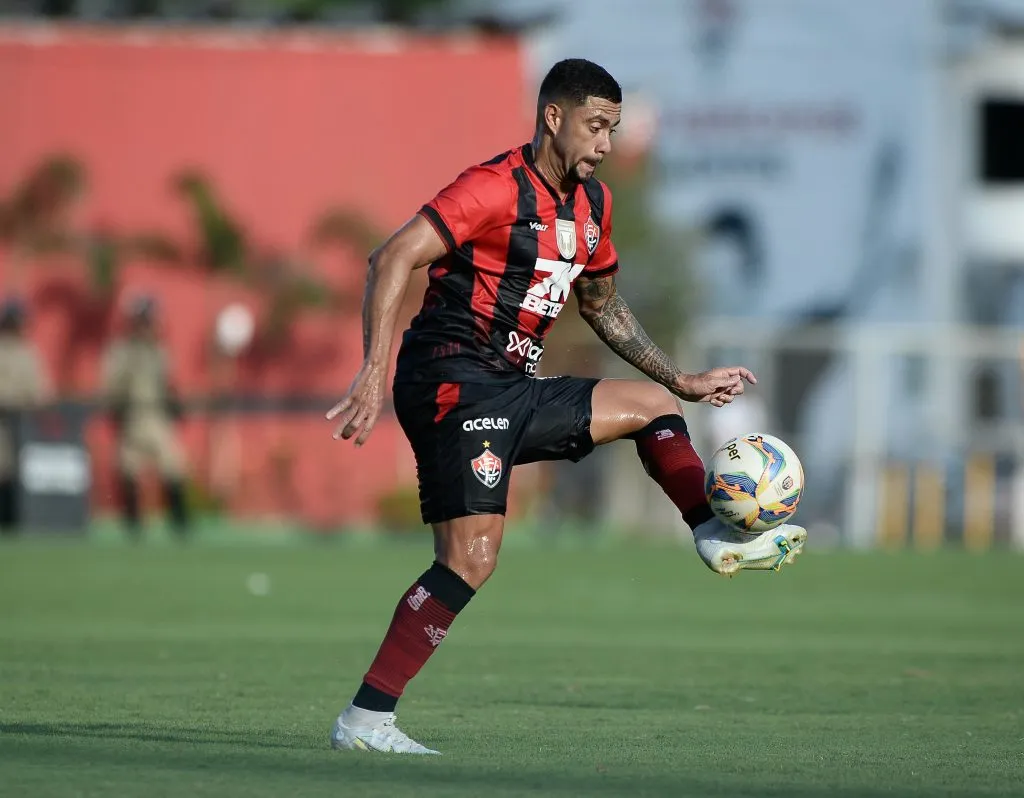 Wellington Rato, jogador do Vitória, pelo Campeonato Baiano 2025. Foto: Jhony Pinho/AGIF