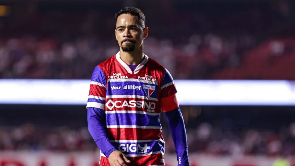 Yago Pikachu jogador do Fortaleza durante partida contra o Sao Paulo no estadio Morumbi pelo campeonato Brasileiro A 2025. Foto: Fabio Giannelli/AGIF
