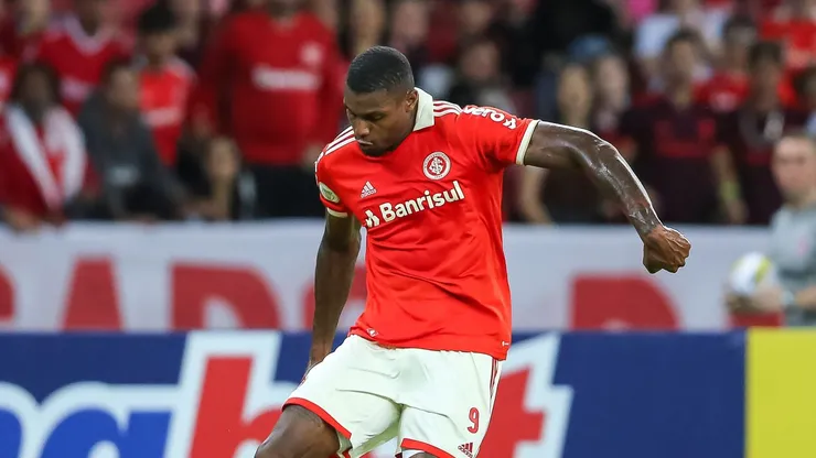 Wesley Moraes virou assunto no Internacional.
