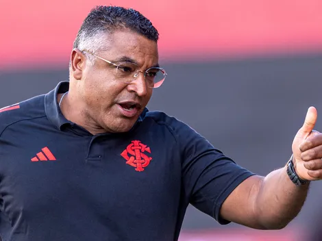 Roger Machado ganha reforço na defesa do Internacional após retorno de lesionado