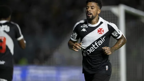 Paulinho, jogador do Vasco