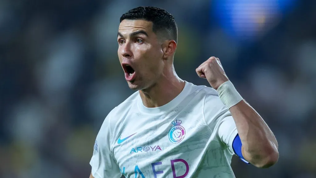 Cristiano Ronaldo comemorando pelo Al-Nassr. (Photo by Yasser Bakhsh/Getty Images)