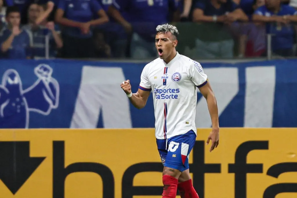 MG – BELO HORIZONTE – 18/10/2024 – BRASILEIRO A 2024, CRUZEIRO X BAHIA – Luciano Rodriguez jogador do Bahia comemora seu gol durante partida contra o Cruzeiro no estadio Mineirao pelo campeonato Brasileiro A 2024.  Foto: Gilson Lobo/AGIF
