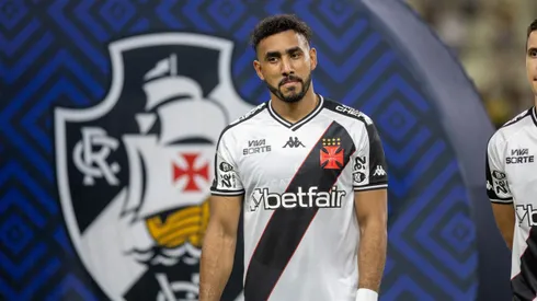 CE – FORTALEZA – 15/04/2025 – BRASILEIRO A 2025, CEARA X VASCO – payet jogador do Vasco durante partida contra o Ceara no estadio Arena Castelao pelo campeonato Brasileiro A 2025. Foto: Baggio Rodrigues/AGIF