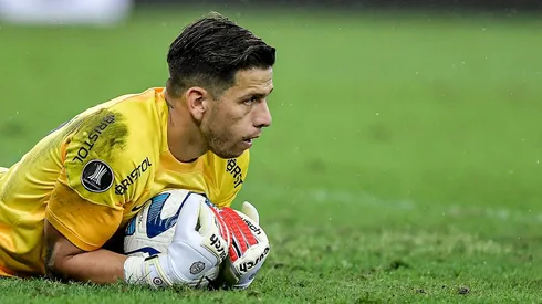 Juan Espinola goleiro do Olimpia durante partida contra o Fluminense no estadio Maracana pelo campeonato Libertadores 2023. Foto: Thiago Ribeiro/AGIF