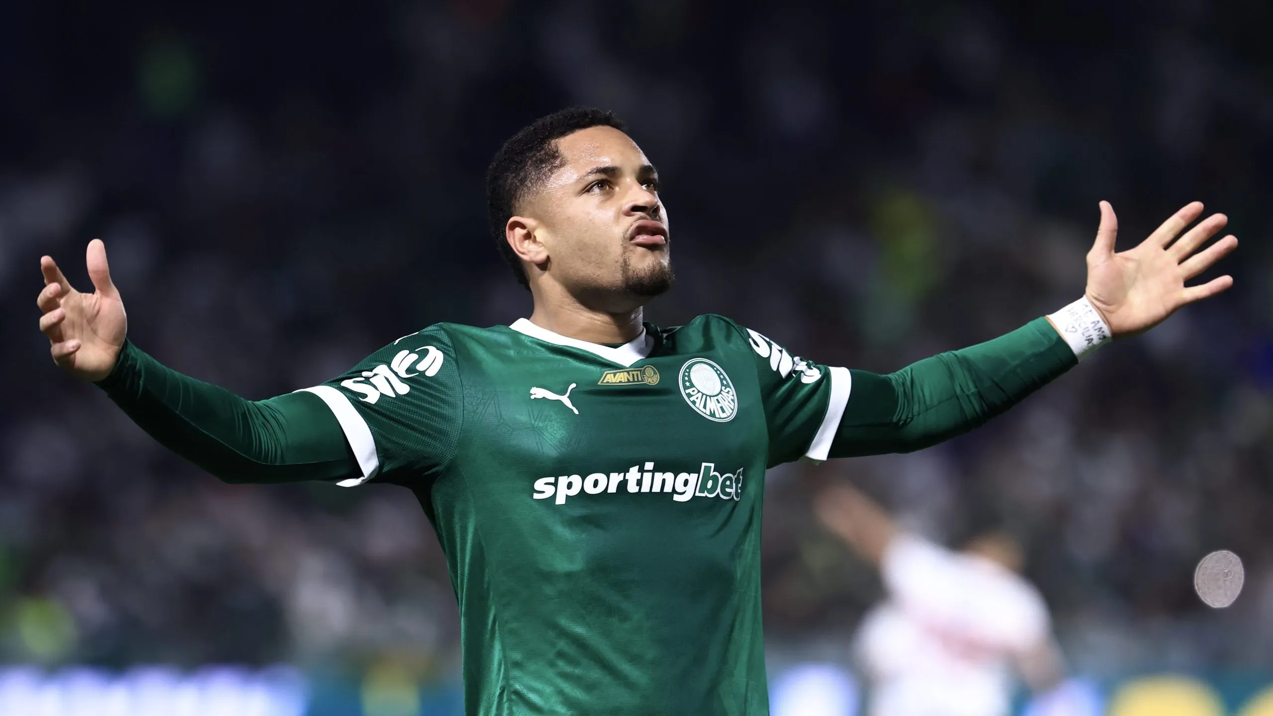 Vitor Roque em campo pelo Palmeiras. Foto: Marcello Zambrana/AGIF