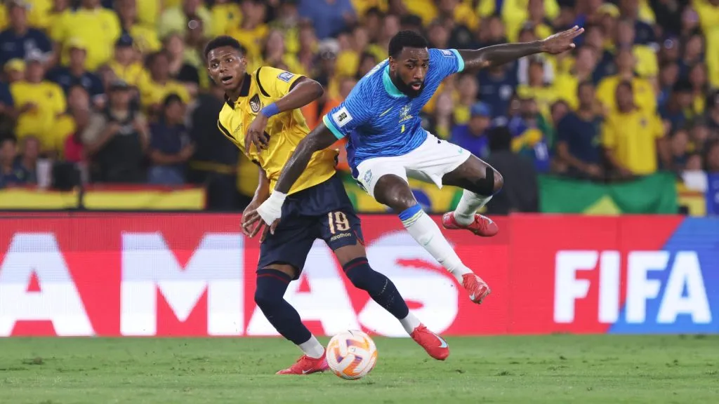 Gerson em Equador x Brasil. (Photo by Franklin Jacome/Getty Images)