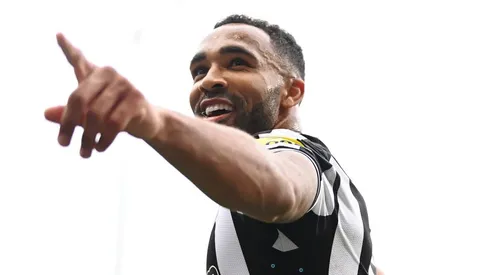 BURNLEY, ENGLAND – MAY 04: Callum Wilson of Newcastle United celebrates scoring his team's first goal during the Premier League match between Burnley FC and Newcastle United at Turf Moor on May 04, 2024 in Burnley, England. (Photo by Gareth Copley/Getty Images)