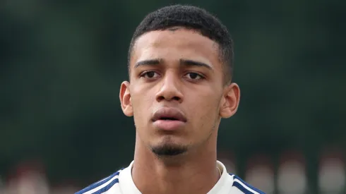 Brenner durante treino do Sao Paulo no CT Barra Funda.