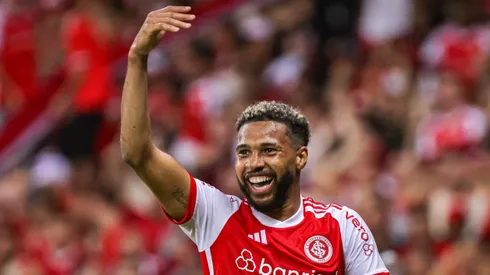 RS – PORTO ALEGRE – 05/11/2024 – BRASILEIRO A 2024, INTERNACIONAL X CRICIUMA – Wesley jogador do Internacional comemora seu gol durante partida contra o Criciuma no estadio Beira-Rio pelo campeonato Brasileiro A 2024. Foto: Maxi Franzoi/AGIF